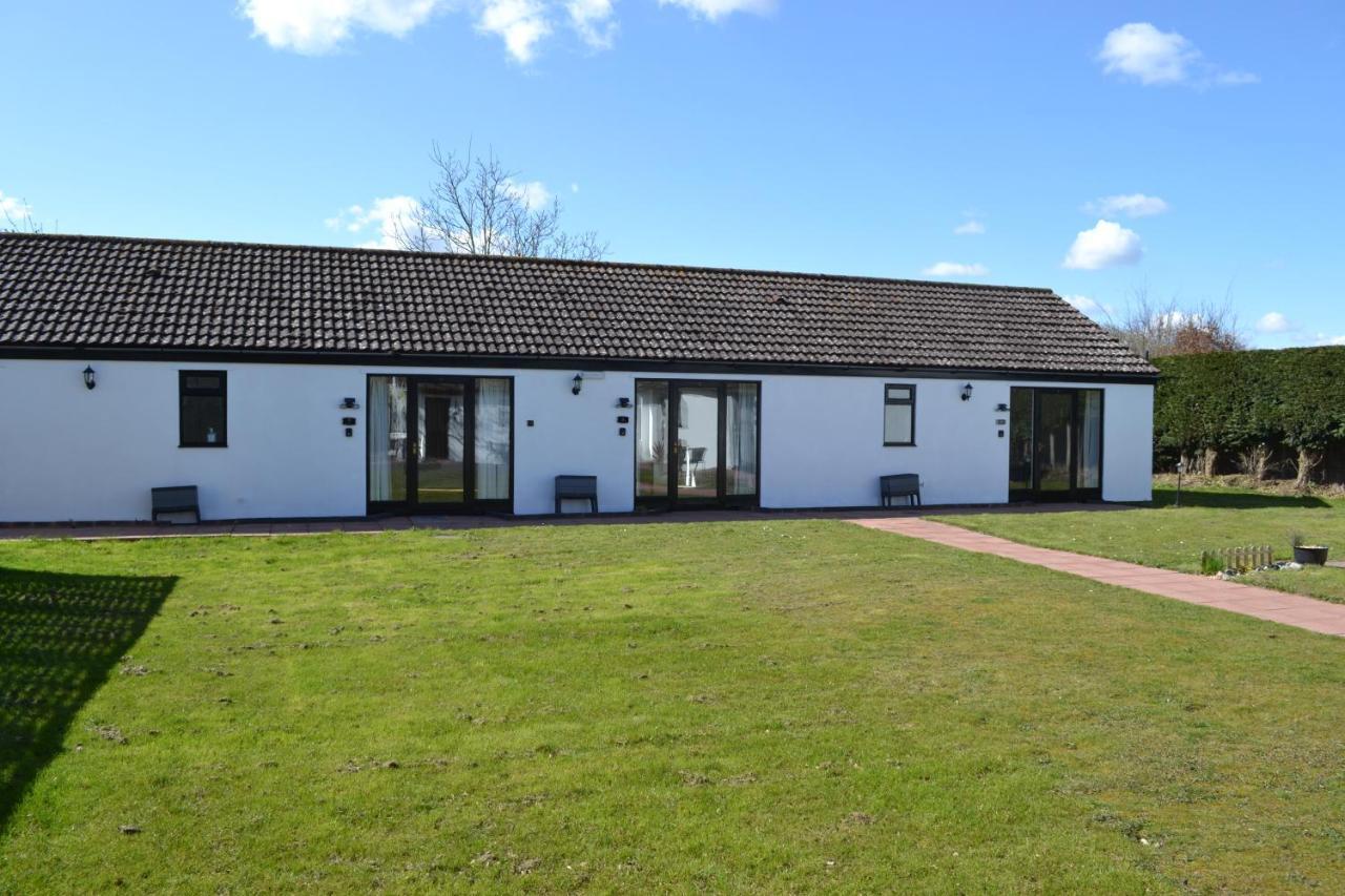 Number 6 - Lytton Tree Lodge, Reydon, Southwold Buitenkant foto