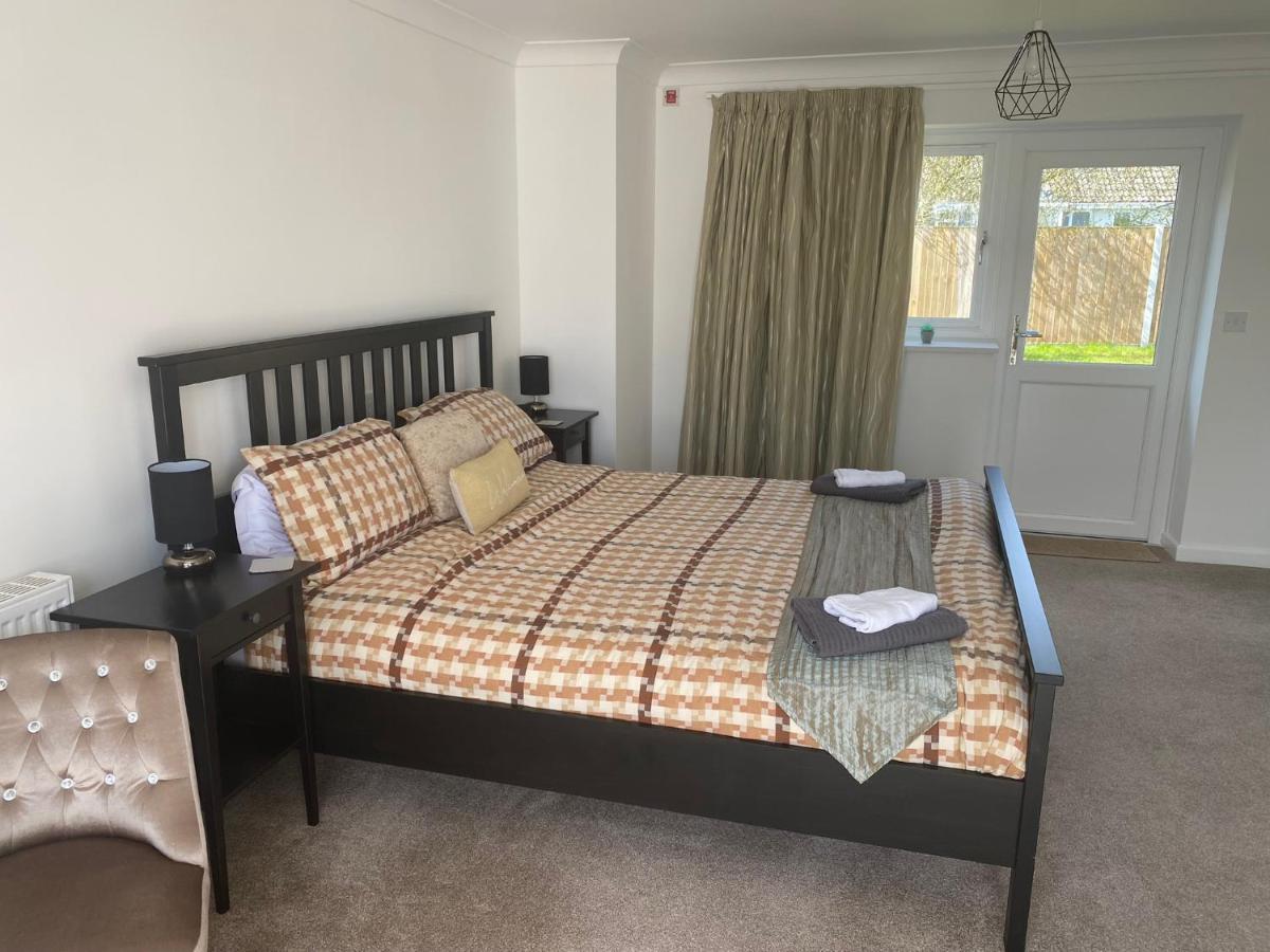 Number 6 - Lytton Tree Lodge, Reydon, Southwold Buitenkant foto